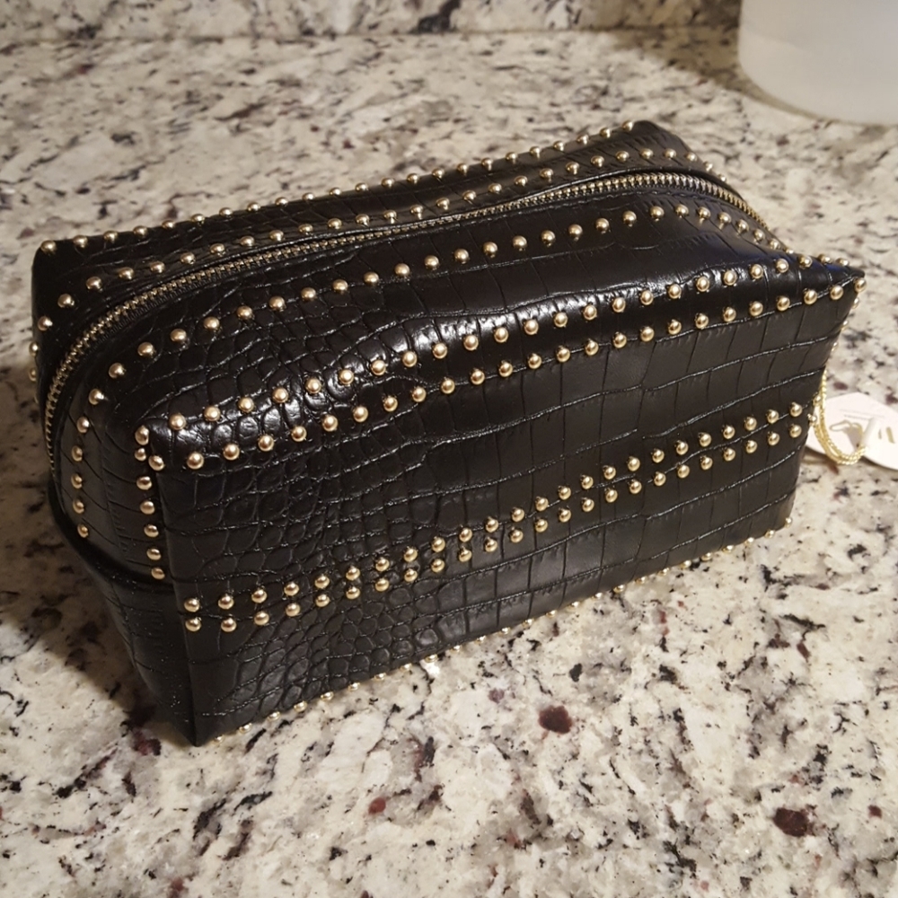 Imoshion travel toiletry bag